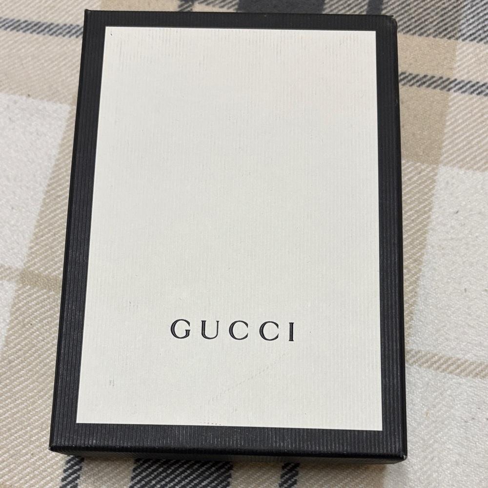 Gucci Black Embossed Leather Card Holder - Picture 6 of 6